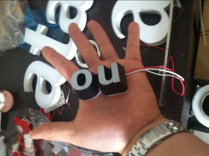 定做微型精品发光字迷你led亚克力字展柜字连锁店高档精品字