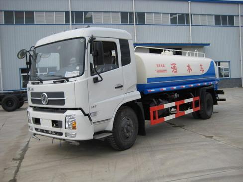 供应公路用的东风天锦洒水车