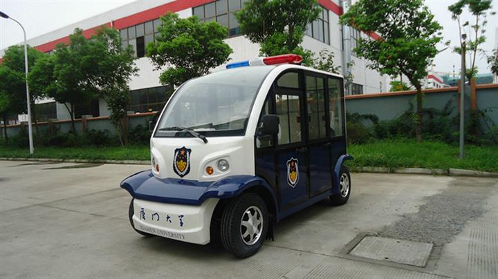 供应新疆干部下乡工作巡逻车，带门封闭安全巡视车