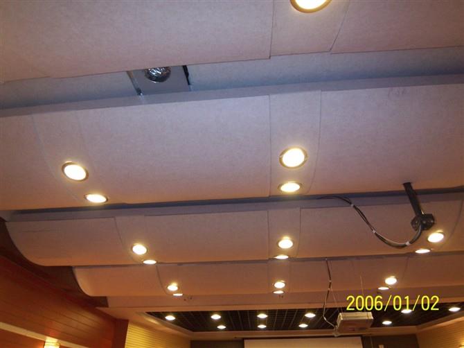 荣鑫美优吸音板