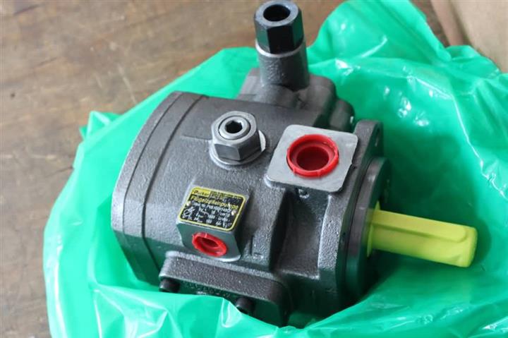 HR14010127，派克叶片泵