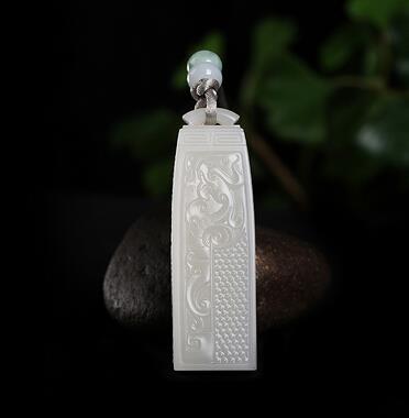 特色款和田玉籽料龙马精神仿古印章