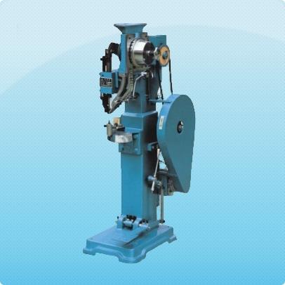 供应自动铆钉机