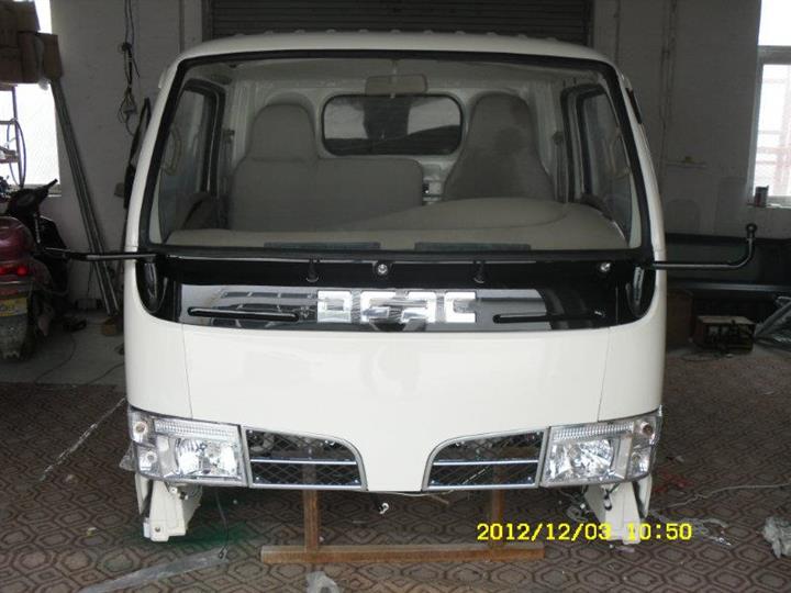 东风福瑞卡S2800驾驶室